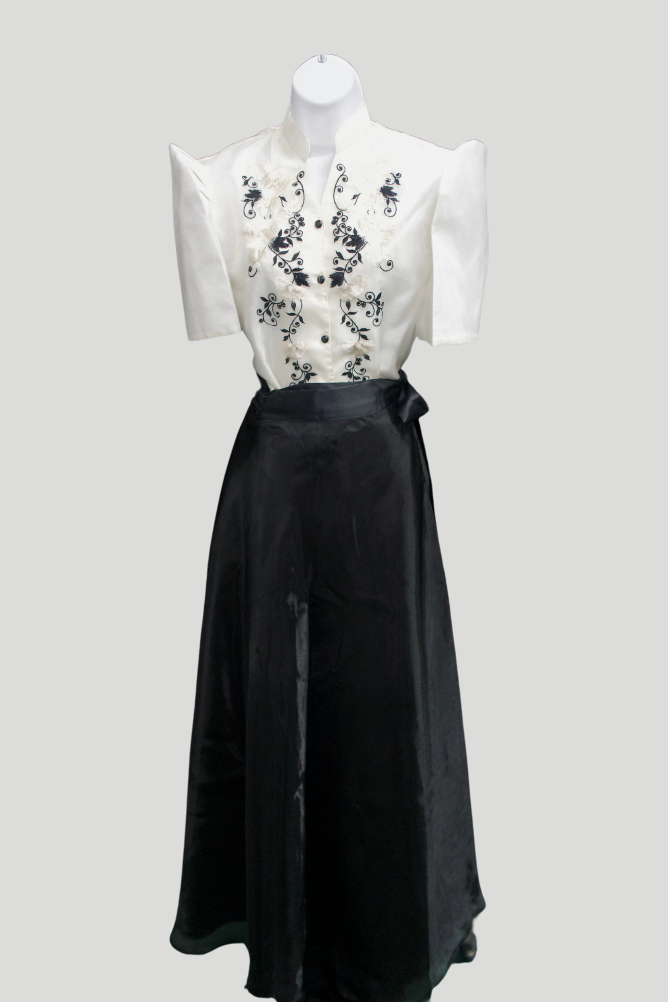 Mestiza Barong Blouse - Beige/Black 2