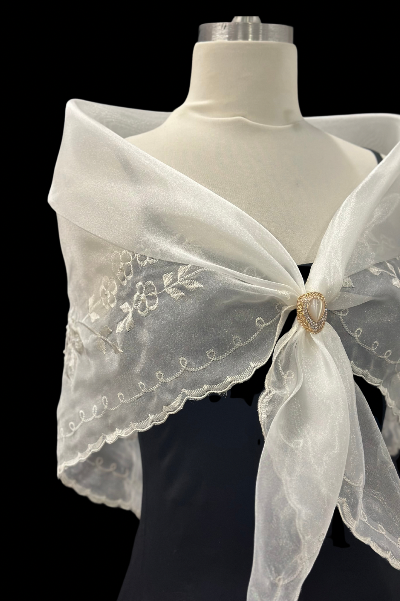 Embroidered Alampay - Ivory