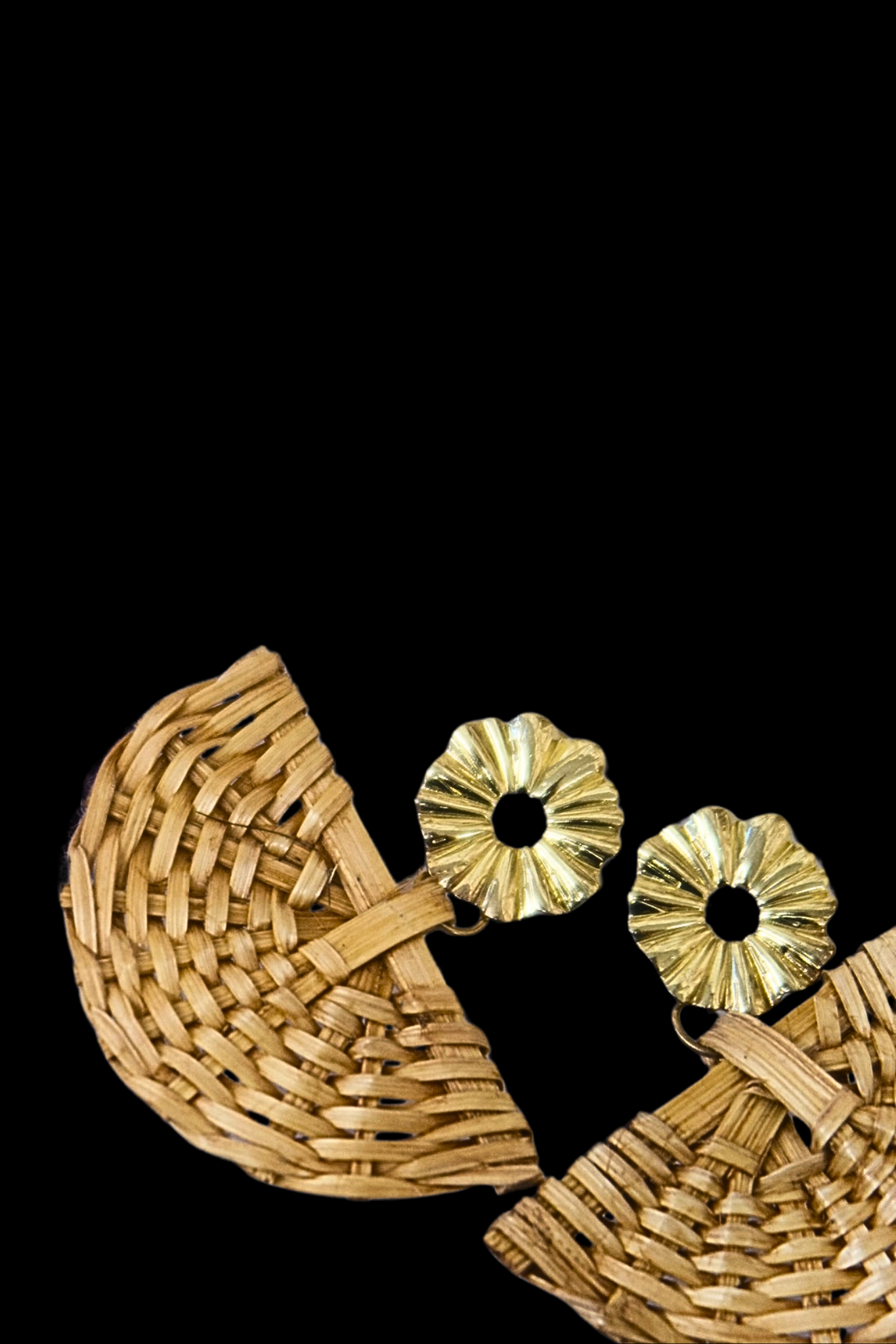Pamaypay Rattan Earrings - Tan & Gold