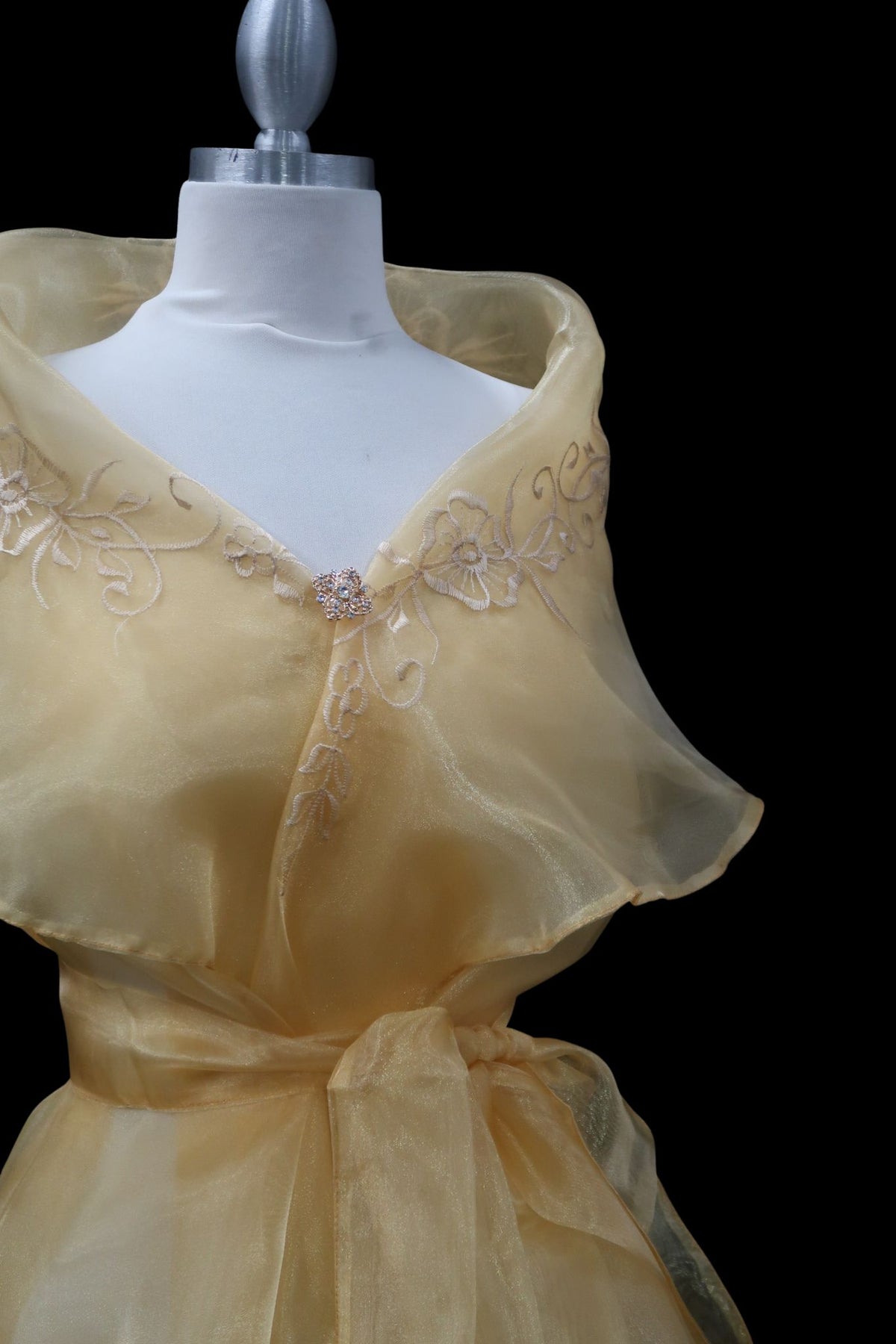 Embroidered Panuelo - Light Gold