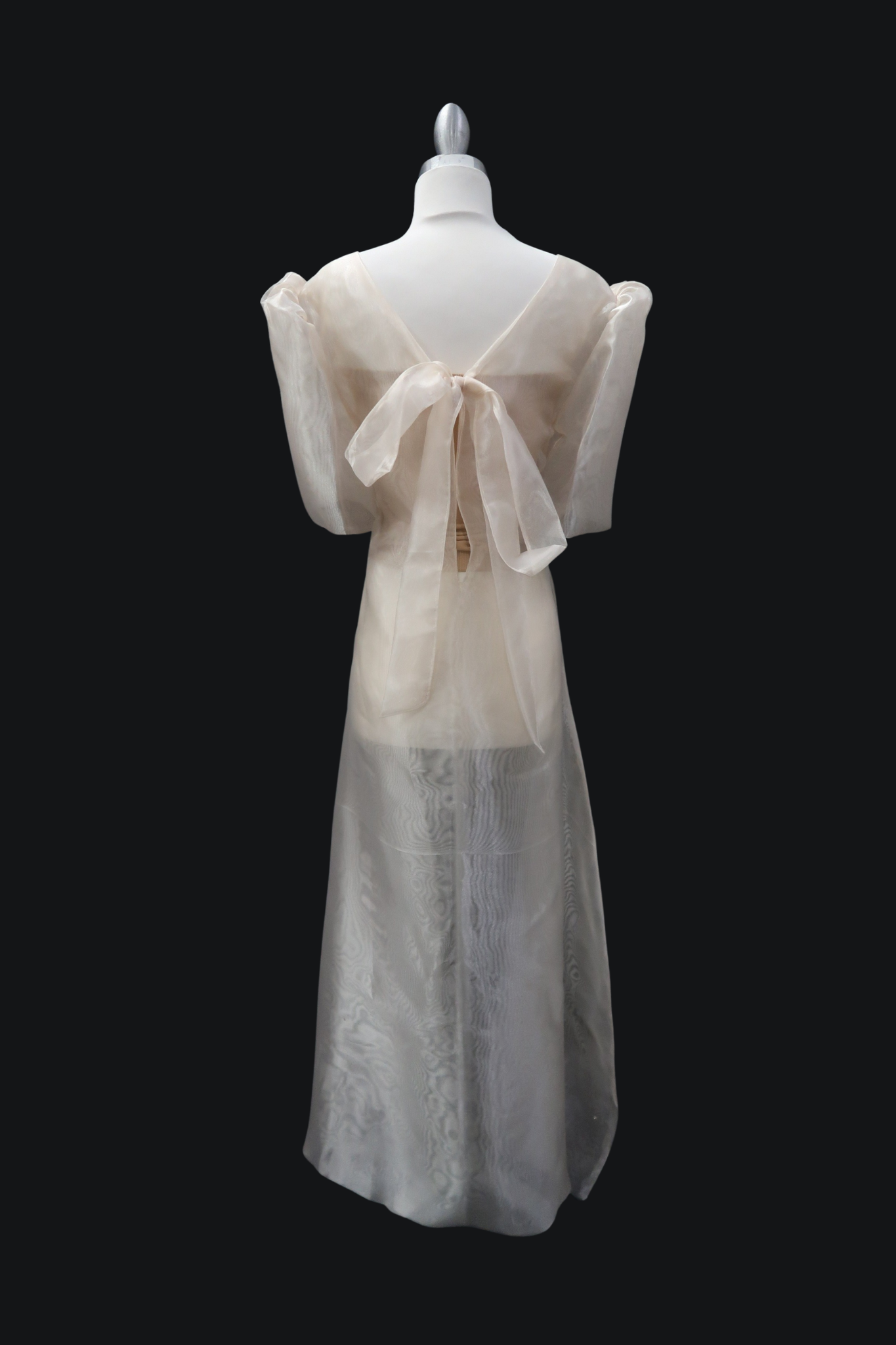 Adelaine Mara Blouse w/ Trail - Light Beige