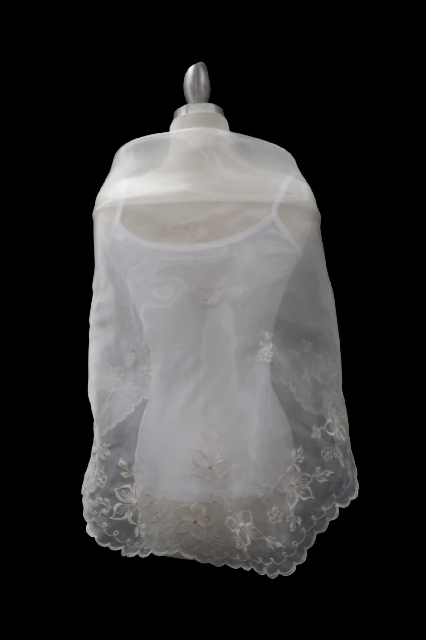 Ivory & Ivory Embroidered Alampay - Regal Drape (80")