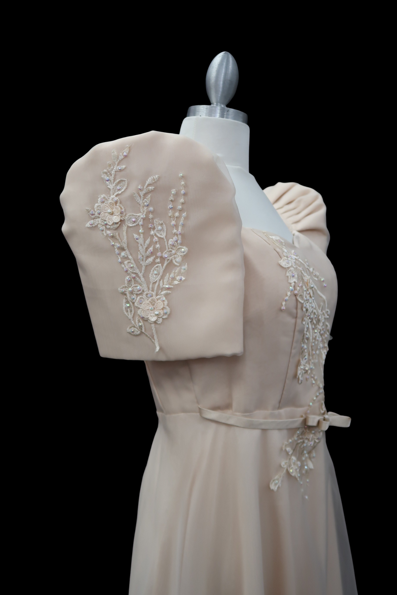 Taiwan Jusi Mestiza Gown - Beige